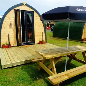  Campsite Gateway Glamping Pods